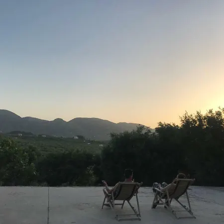 Lofos Estate זקינטוס טאון