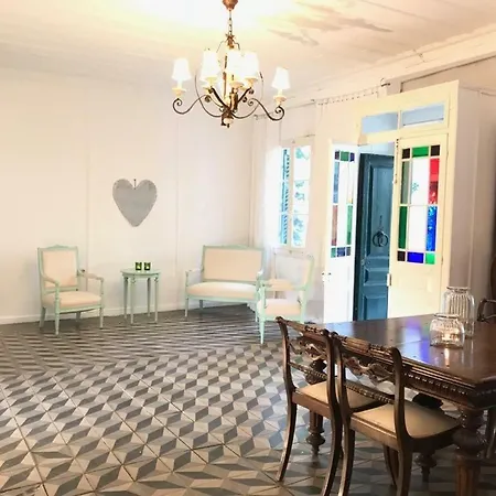 Lofos Estate דירה