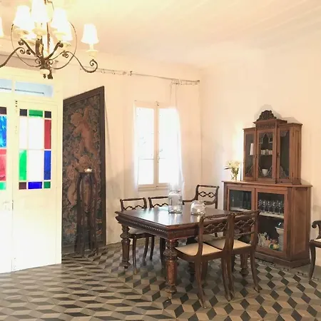 Lofos Estate דירה *